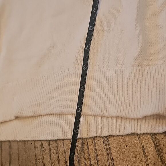 J. Crew Cream Crew Neck Sweater Size M Bell Sleeve - Picture 4 of 9